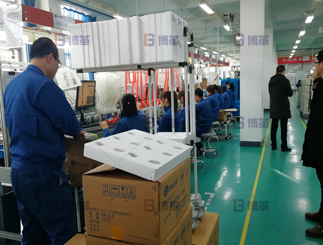 采用雙邊流水線，節(jié)約空間，電子組裝材料水蜘蛛配送。